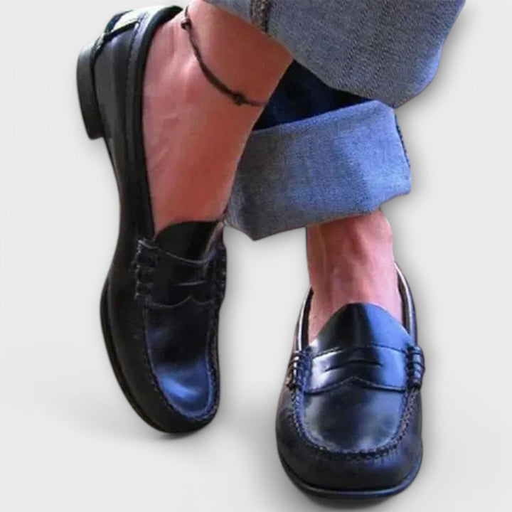 Κλασικά γυναικεία μοκασίνια